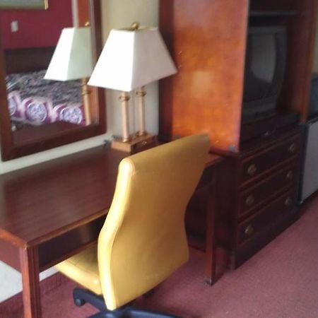 Atlanta Airport Hotel フォレストパーク エクステリア 写真