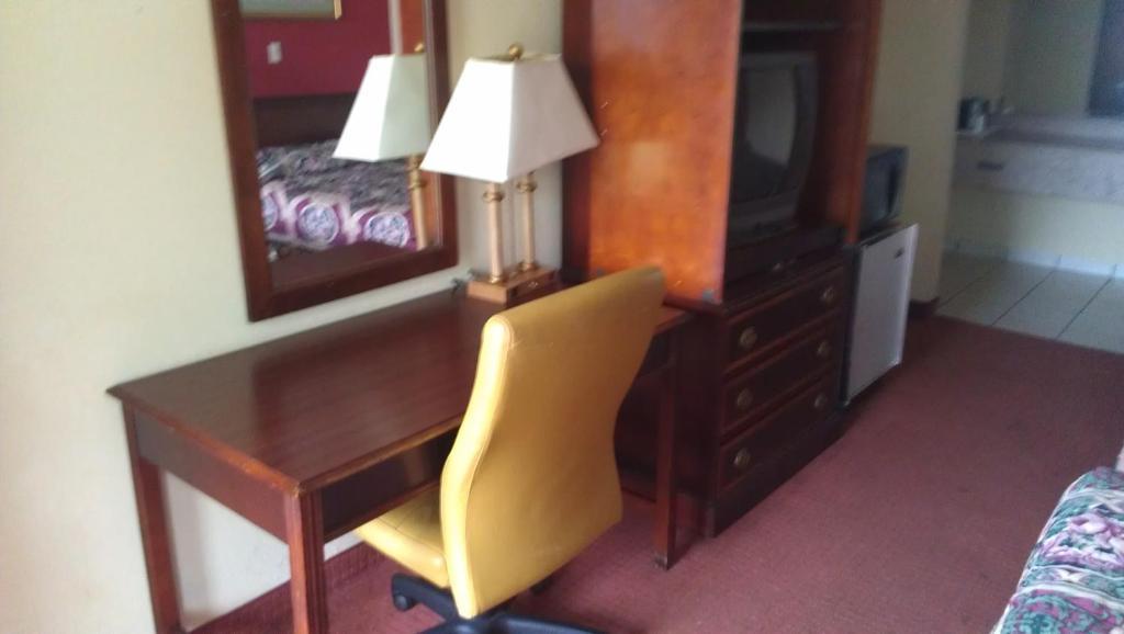 Atlanta Airport Hotel フォレストパーク エクステリア 写真